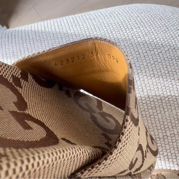 NWOB Gucci Angelina GG Logo Jacquard Coated Canvas Platform Slides Sandals - Picture 11 of 11